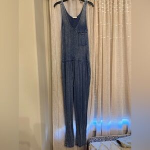 Boutique Promesa brand jumpsuit.